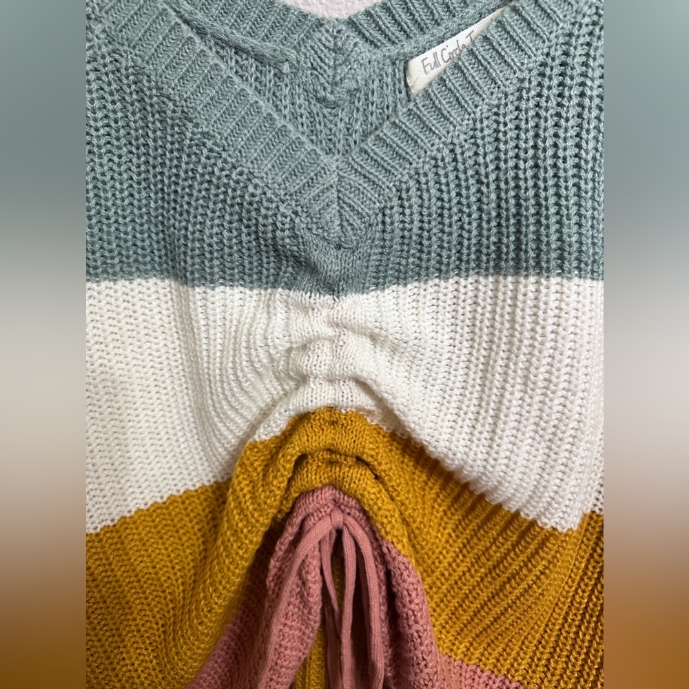 Women’s Full Circle Trends Sweater - Picture 7 of 7
